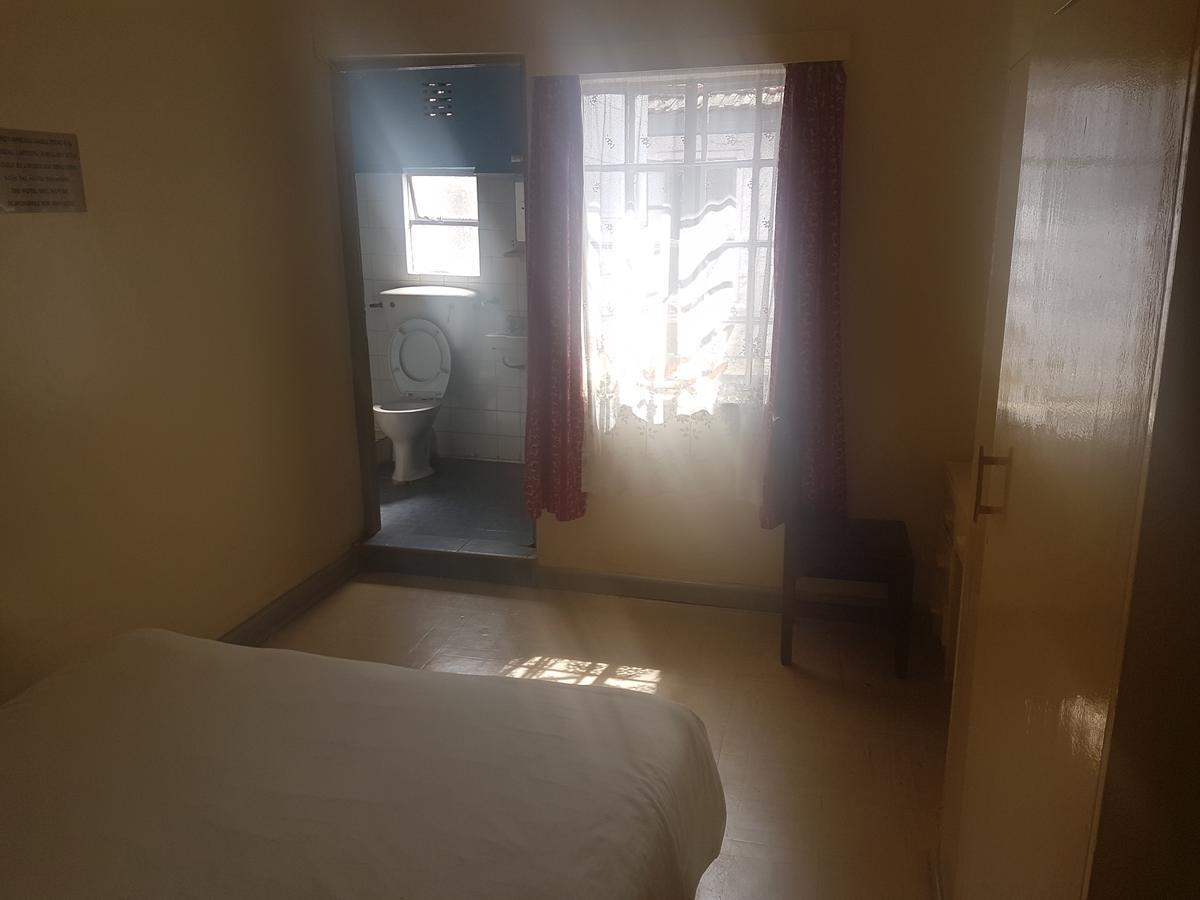 ניירובי Kenya Continental Hotel מראה חיצוני תמונה